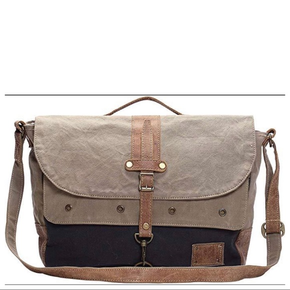 FLAPOVER MESSENGER BAG - Picture 8 of 9